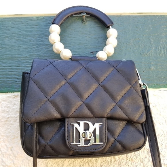 NWT Badgley Mischka clutch bag with pearl handle - Picture 1 of 11